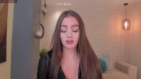 Dolcie  online show from February 2025 11:56:01 AM