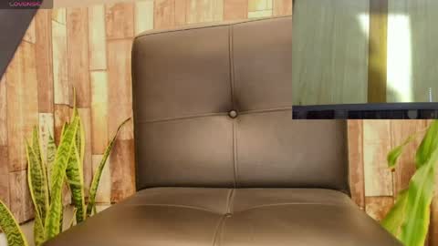 doll_lorenn26 online show from May 2026 09:09:02 PM