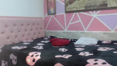 Snapshot of doll_rihana chatting on May 2026 07:19:02 PM doll rihana online show from May 2026 07:19:02 PM