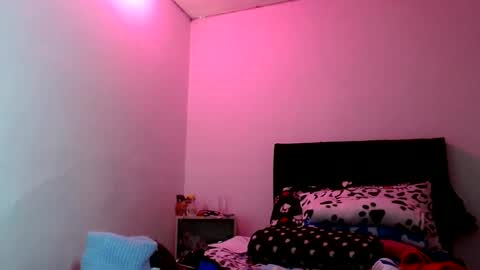 Snapshot of doll_sary chatting on December 2024 06:10:01 PM Catherine XXX online show from December 2024 06:10:01 PM