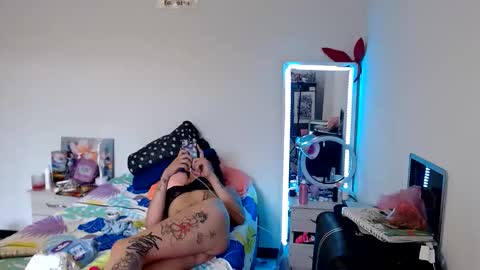 Snapshot of doll_sary chatting on February 2026 05:06:02 PM Catherine XXX online show from February 2026 05:06:02 PM