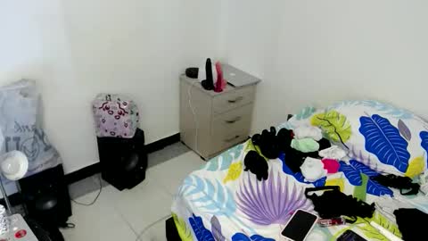 Snapshot of doll_sary chatting on April 2026 09:59:02 PM Catherine XXX online show from April 2026 09:59:02 PM