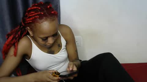 Snapshot of doll_starr chatting on October 2025 09:37:01 PM doll_starr online show from October 2025 09:37:01 PM