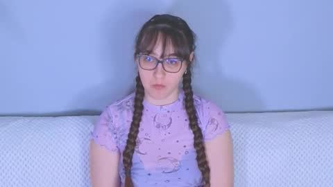 Tessa online show from April 2026 03:40:02 PM