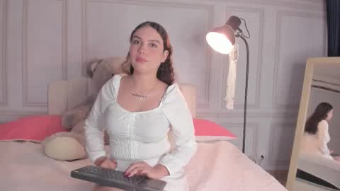 doll_valeria_ online show from November 2025 11:32:02 AM