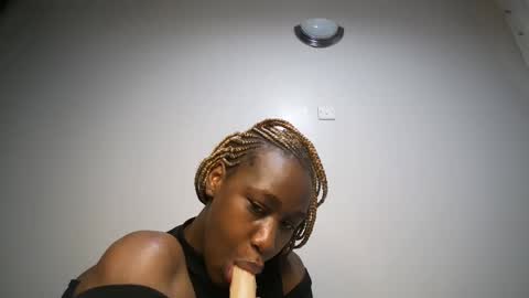 dollberry online show from December 2024 02:10:01 AM