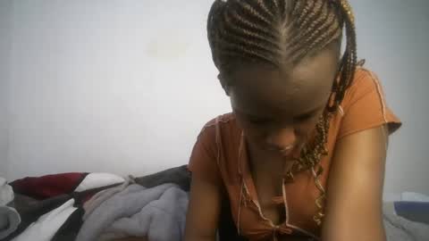 dollberry online show from February 2025 08:49:01 AM