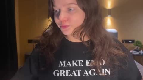 Charlotte online show from October 2025 07:26:02 PM