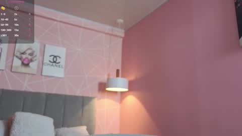 Snapshot of dolly_zoe chatting on October 2025 02:33:01 AM Call me Zoe online show from October 2025 02:33:01 AM