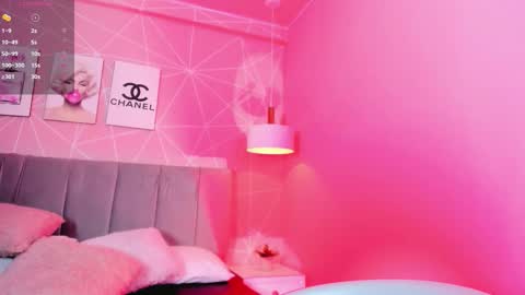 Snapshot of dolly_zoe chatting on November 2025 11:51:02 PM Call me Zoe online show from November 2025 11:51:02 PM