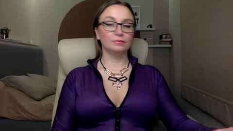 DOM MUMMY online show from January 2025 06:58:02 PM