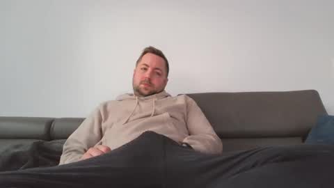 dombio_12 online show from April 2026 03:58:01 PM