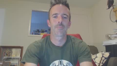 Dombol online show from October 2025 03:43:01 PM