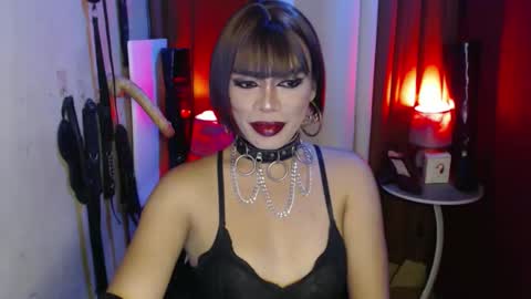 Snapshot of dominantrix_diannaxxx chatting on September 2025 04:46:02 AM diana online show from September 2025 04:46:02 AM