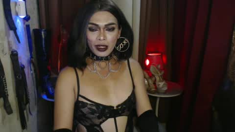 Snapshot of dominantrix_diannaxxx chatting on July 2026 06:20:02 AM diana online show from July 2026 06:20:02 AM