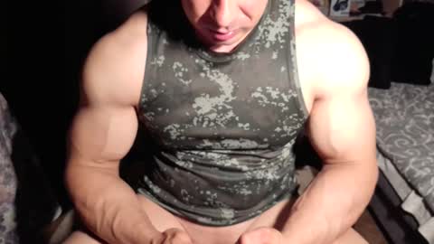 Snapshot of dominatemuscle chatting on May 2026 06:50:02 PM Kevin online show from May 2026 06:50:02 PM