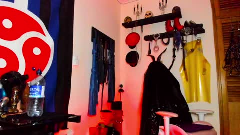 Snapshot of dominatrixblue chatting on January 2025 09:29:02 PM Dom Blue online show from January 2025 09:29:02 PM