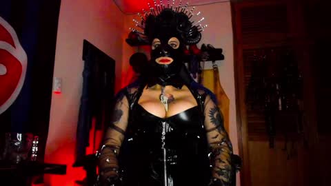 Snapshot of dominatrixblue chatting on January 2025 05:21:02 PM Dom Blue online show from January 2025 05:21:02 PM