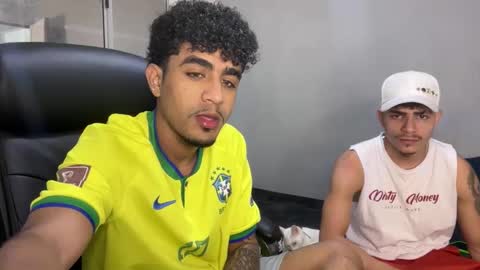 Snapshot of dominic_brand chatting on December 2025 06:20:02 AM Brandon online show from December 2025 06:20:02 AM