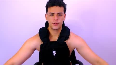 Dominic online show from October 2025 07:56:01 PM