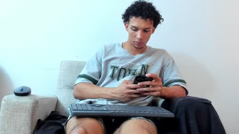 Snapshot of dominick_star chatting on December 2024 10:19:02 AM Dominick Star online show from December 2024 10:19:02 AM