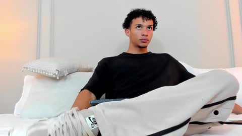 Snapshot of dominick_star chatting on December 2024 03:39:01 AM Dominick Star online show from December 2024 03:39:01 AM