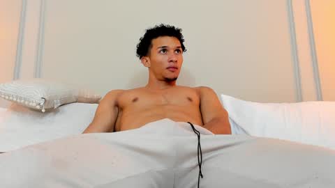 Snapshot of dominick_star chatting on December 2024 09:50:02 AM Dominick Star online show from December 2024 09:50:02 AM