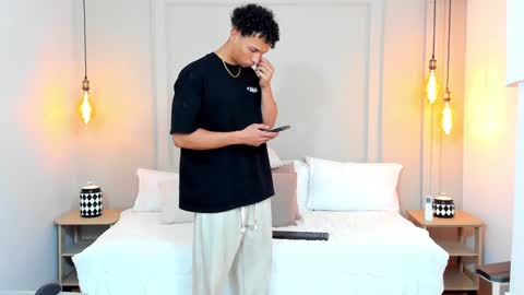 Snapshot of dominick_star chatting on December 2024 04:19:01 AM Dominick Star online show from December 2024 04:19:01 AM