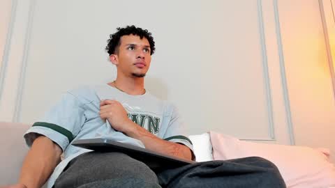 Snapshot of dominick_star chatting on January 2025 09:27:01 AM Dominick Star online show from January 2025 09:27:01 AM