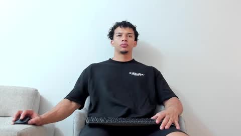 Snapshot of dominick_star chatting on January 2025 03:26:02 AM Dominick Star online show from January 2025 03:26:02 AM