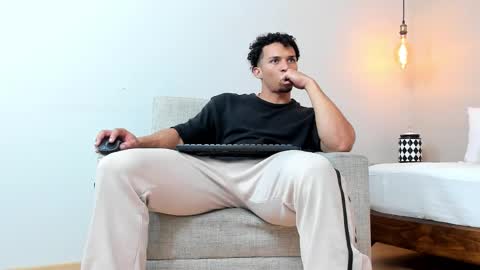 Snapshot of dominick_star chatting on January 2025 09:33:02 AM Dominick Star online show from January 2025 09:33:02 AM