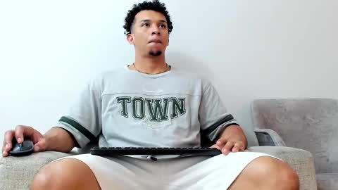 Snapshot of dominick_star chatting on January 2025 03:44:02 AM Dominick Star online show from January 2025 03:44:02 AM