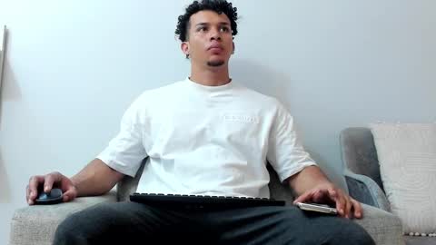 Snapshot of dominick_star chatting on February 2025 03:11:02 AM Dominick Star online show from February 2025 03:11:02 AM