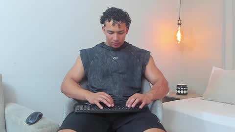 Snapshot of dominick_star chatting on February 2025 04:25:02 AM Dominick Star online show from February 2025 04:25:02 AM