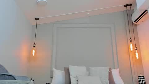 Snapshot of dominick_star chatting on February 2025 07:33:02 AM Dominick Star online show from February 2025 07:33:02 AM