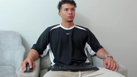 Snapshot of dominick_star chatting on February 2025 03:36:01 AM Dominick Star online show from February 2025 03:36:01 AM