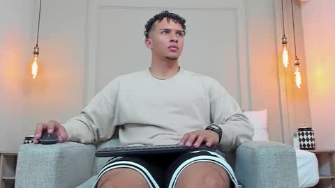 Snapshot of dominick_star chatting on February 2025 03:44:02 AM Dominick Star online show from February 2025 03:44:02 AM