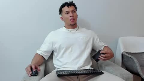 Snapshot of dominick_star chatting on February 2025 03:21:02 AM Dominick Star online show from February 2025 03:21:02 AM