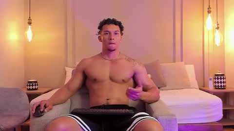 Snapshot of dominick_star chatting on March 2025 05:11:01 AM Dominick Star online show from March 2025 05:11:01 AM