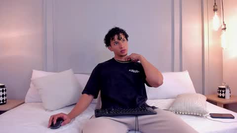 Snapshot of dominick_star chatting on September 2025 04:03:01 AM Dominick Star online show from September 2025 04:03:01 AM