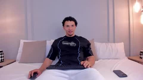 Dominick Star online show from December 2025 04:52:01 AM