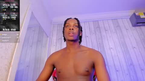 Dominicscott online show from February 2025 07:10:02 PM