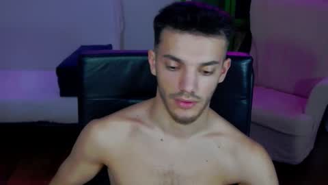 dominicvalente online show from November 2025 06:57:02 PM