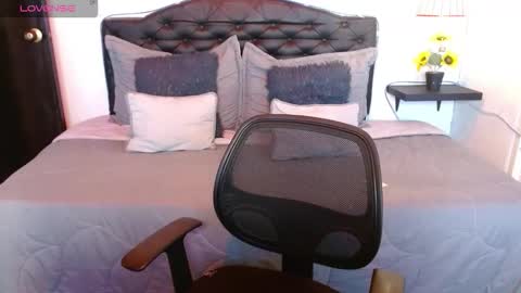  D O M I N K  online show from September 2025 07:50:02 PM