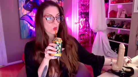 DommeTomorrow online show from January 2025 06:05:01 AM