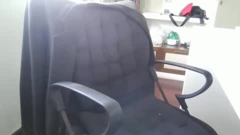 Dom Ruan CF online show from October 2025 07:11:02 PM