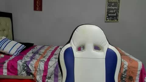 dona_tella online show from February 2026 09:20:02 PM