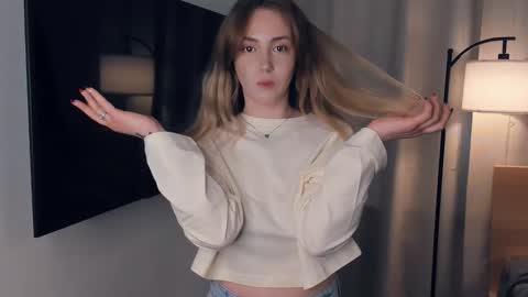 Emily online show from March 2026 08:41:02 AM