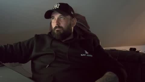 Snapshot of donchriiis chatting on December 2025 05:29:02 PM donchriiis online show from December 2025 05:29:02 PM