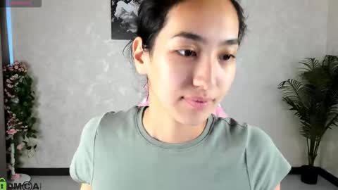 Aura online show from September 2025 03:55:02 AM